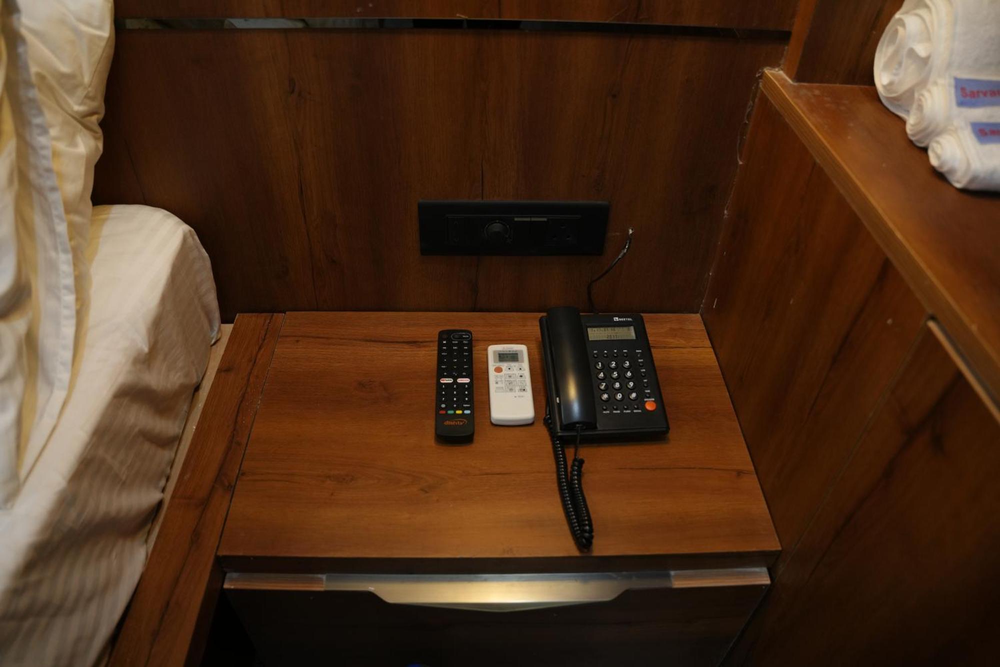 Hotel Sarvam Residency à Sagar  Extérieur photo